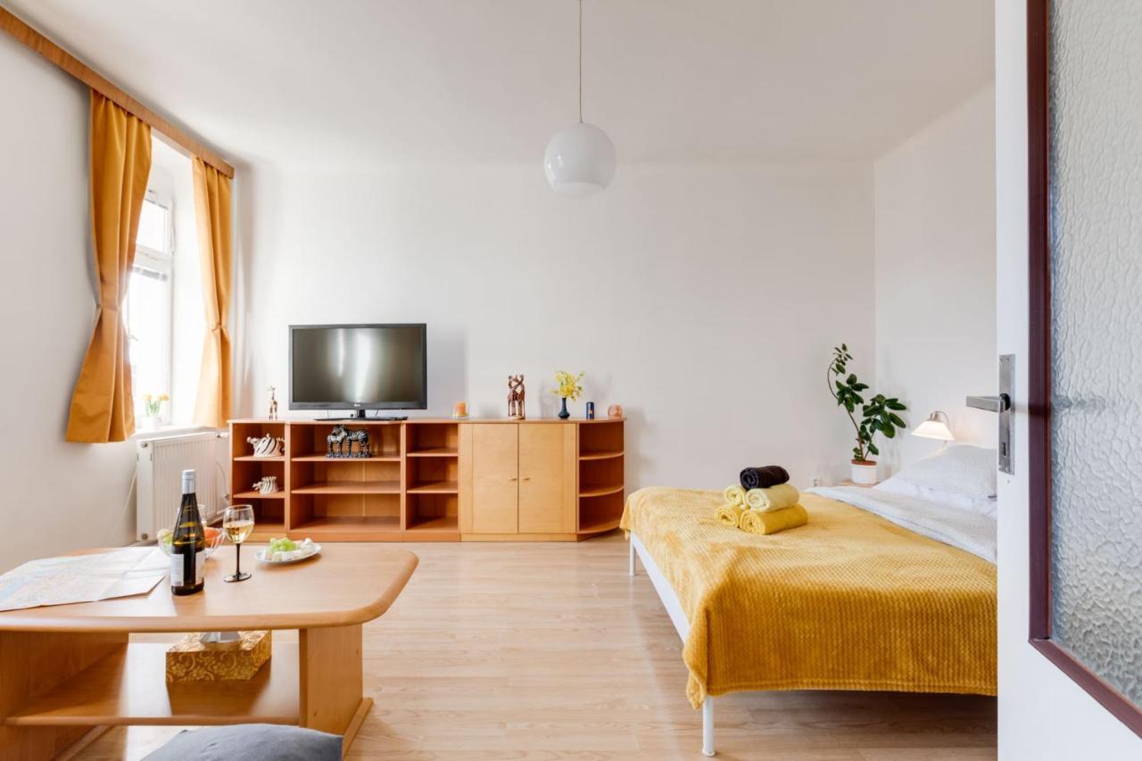 Sunshine Apartment Near The City Center ปราก ภายนอก รูปภาพ