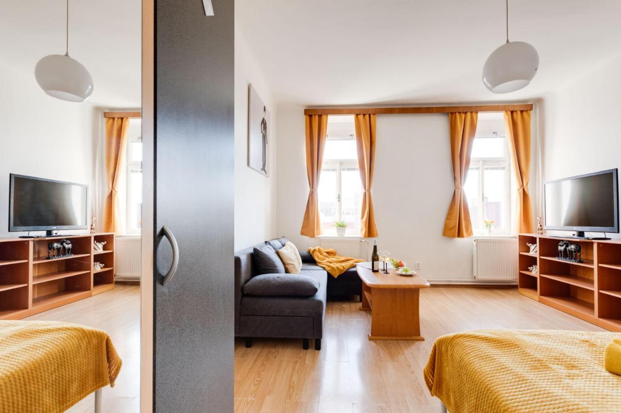 Sunshine Apartment Near The City Center ปราก ภายนอก รูปภาพ