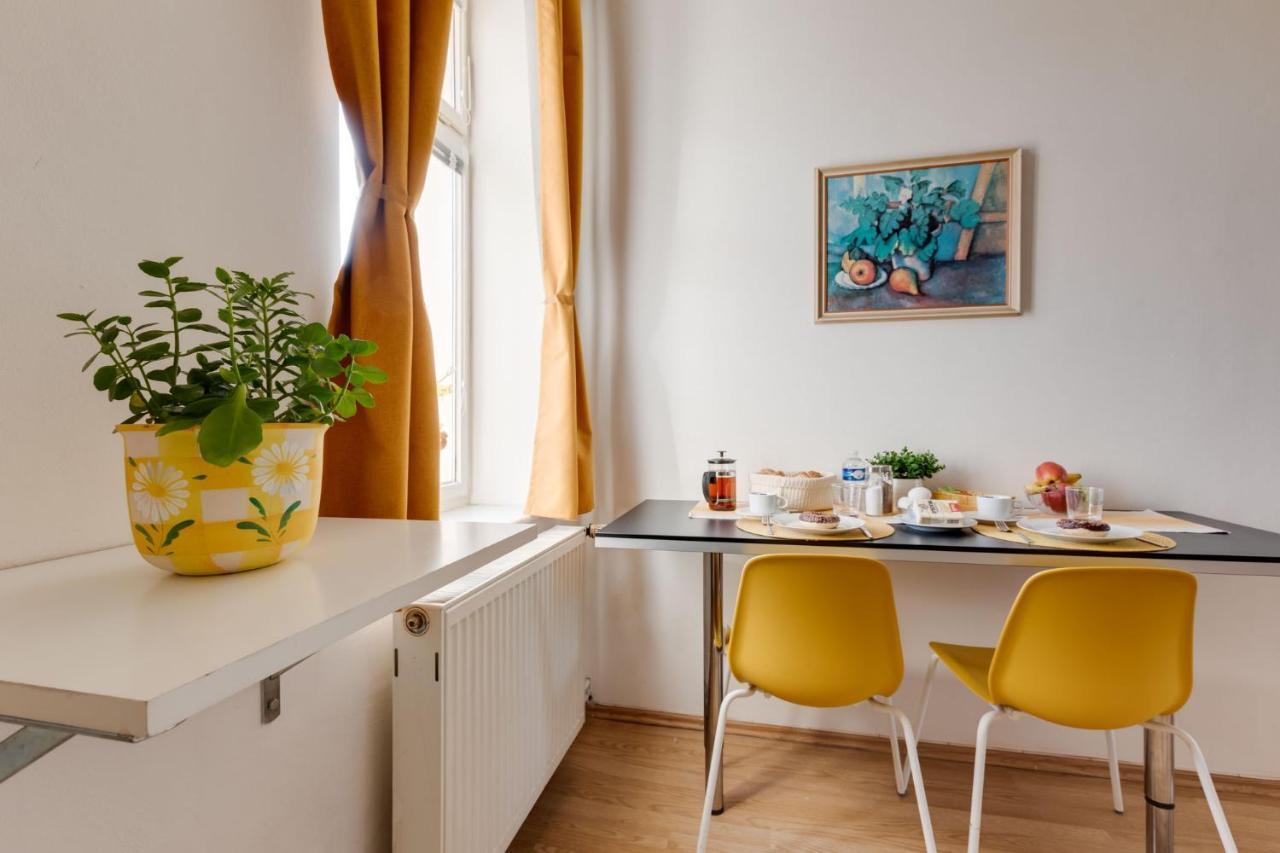 Sunshine Apartment Near The City Center ปราก ภายนอก รูปภาพ