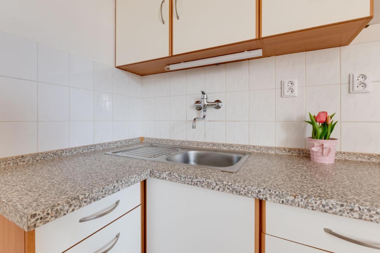 Sunshine Apartment Near The City Center ปราก ภายนอก รูปภาพ