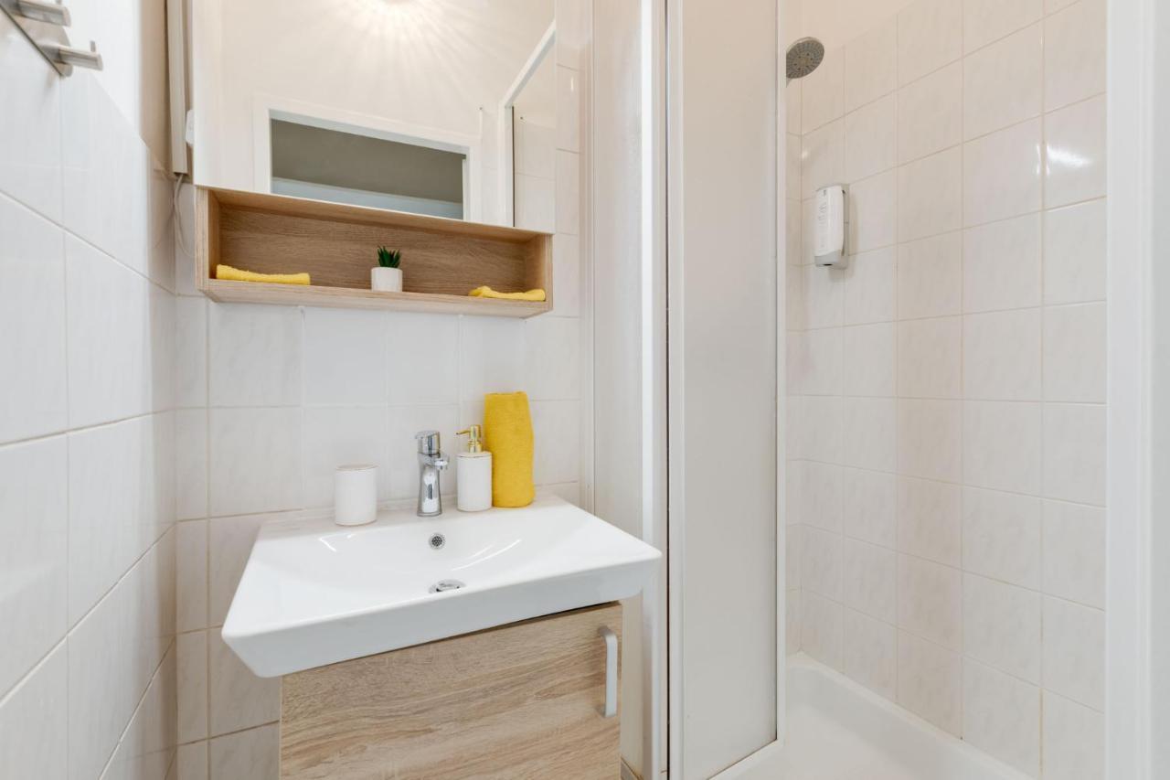 Sunshine Apartment Near The City Center ปราก ภายนอก รูปภาพ
